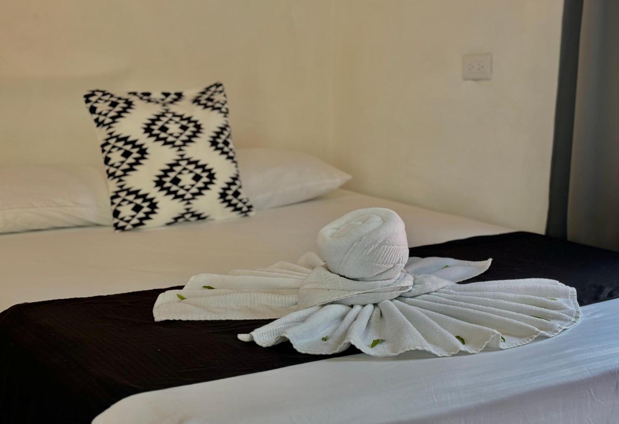 Carey Lodging Tortuguero Extérieur photo