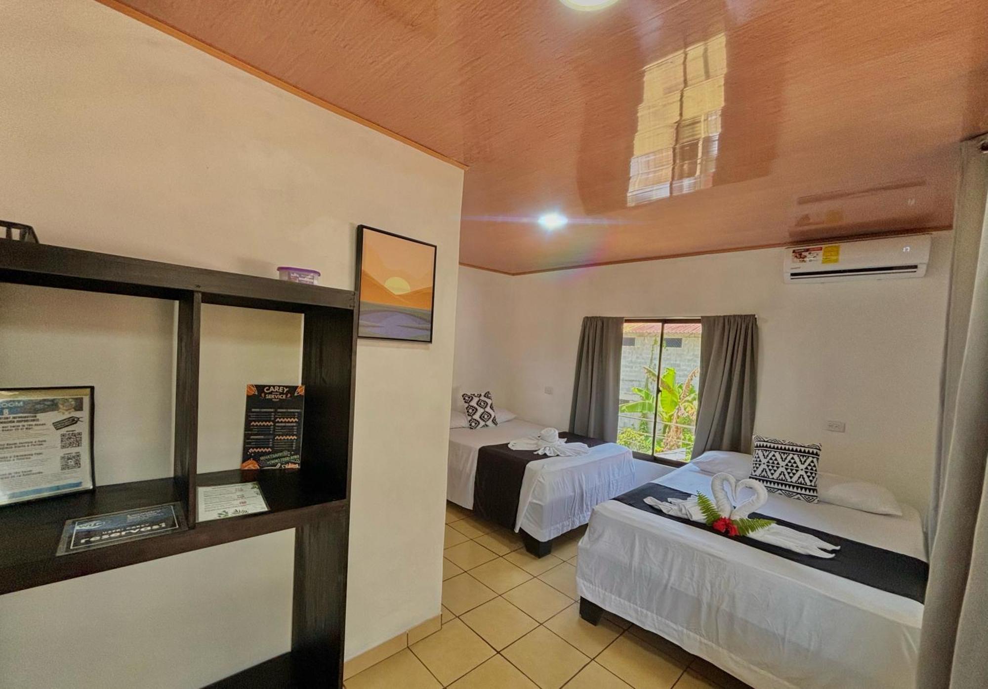 Carey Lodging Tortuguero Chambre photo